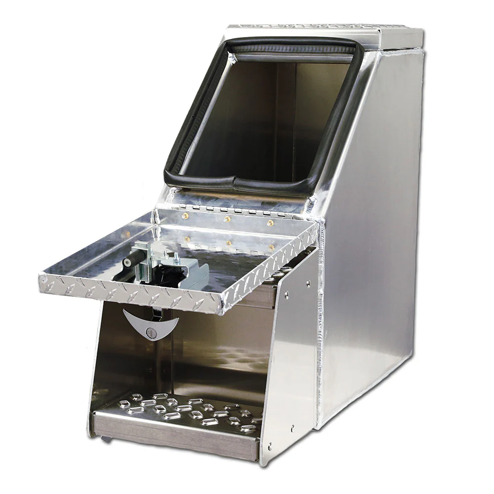 12" Aluminum Step Box with Diamond Plate Door and Steps - Image 4