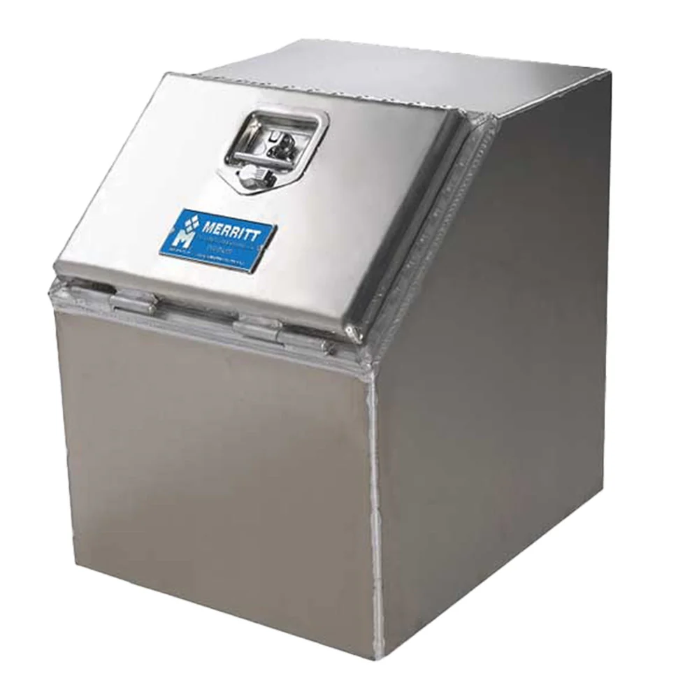 18"L x 22"H x 21"D Smooth Saddle Box