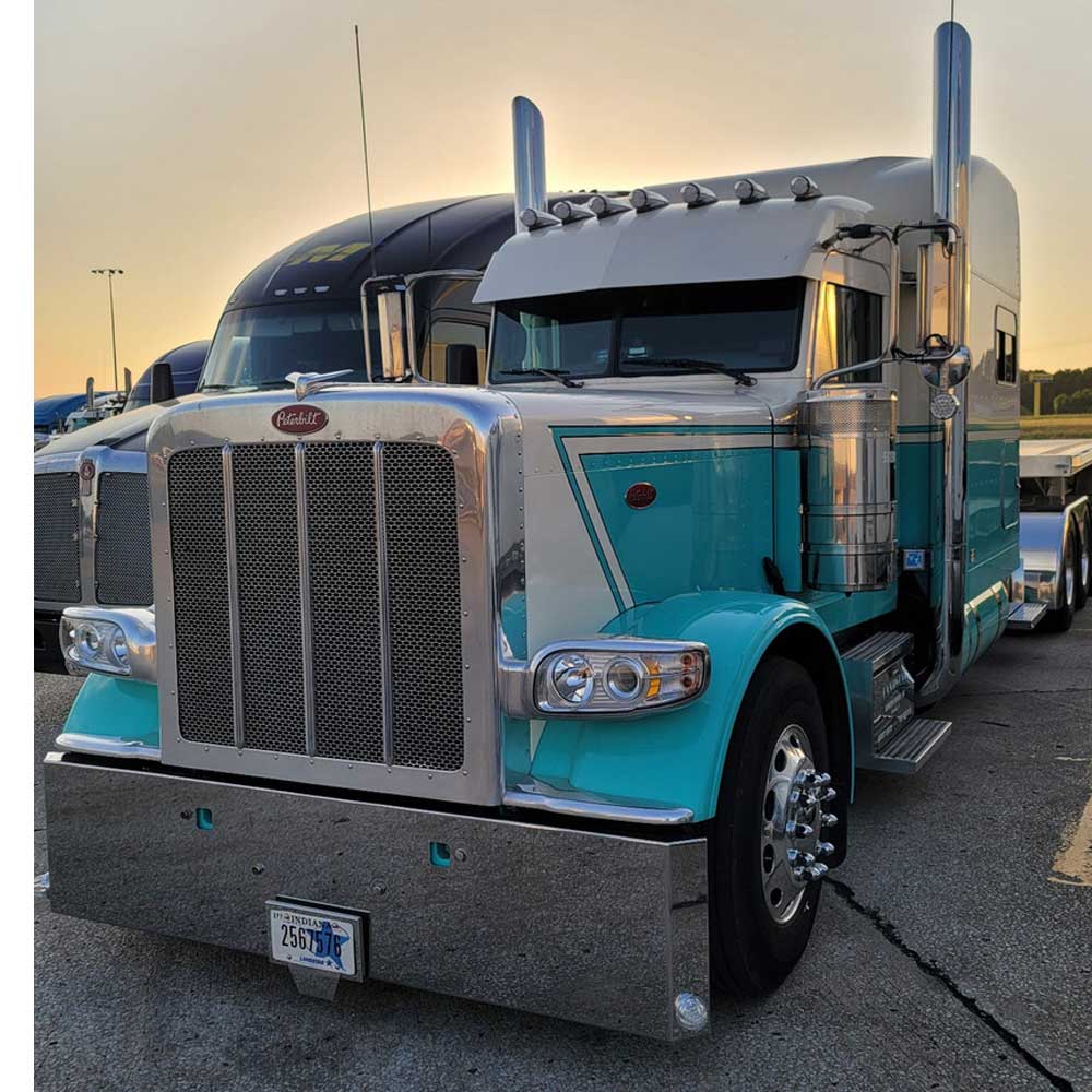 22" Peterbilt 365, 367, 388, 389, 567 Mitered End Chrome Bumper with Tow Hole and Watermelon Side Cutouts