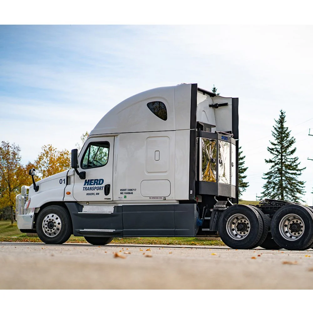 70"H x 80"W 300 Series 3 Door Stainless and Poly Layer Cab Rack - Image 4