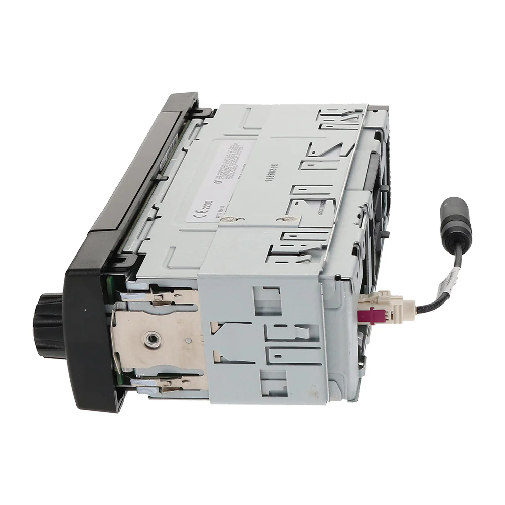 Aptiv Heavy-Duty Radio AM/FM/WB with Integrated Bluetooth ® - Image 4