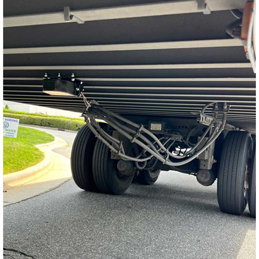 EZ Claw Under-Trailer 40 lb. Tensioner Kit with 3/8" - 3/8"³ Hose and Cable Block - Image 4