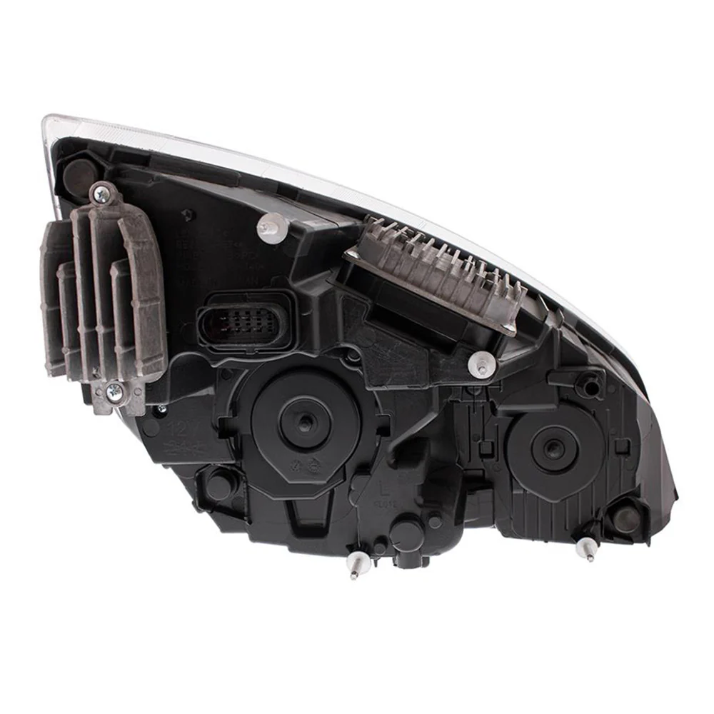 Freightliner Cascadia 2018+ and Newer Chrome LED Headlight - Image 9