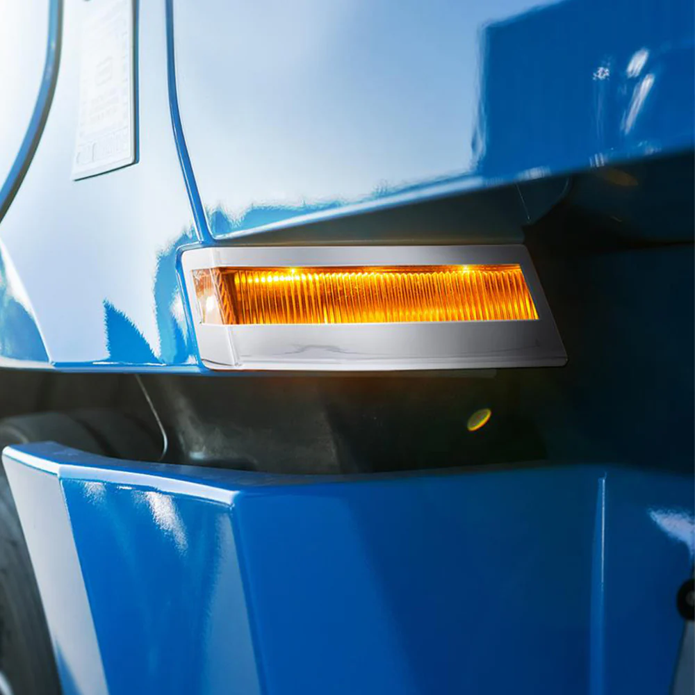 Freightliner Cascadia 2018+ Chrome Plastic Turn Signal Bezels - Image 2