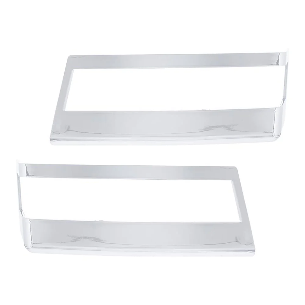 Freightliner Cascadia 2018+ Chrome Plastic Turn Signal Bezels - Image 3