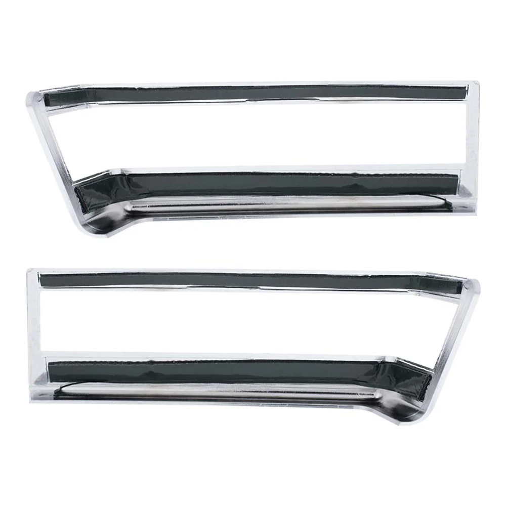 Freightliner Cascadia 2018+ Chrome Plastic Turn Signal Bezels - Image 6