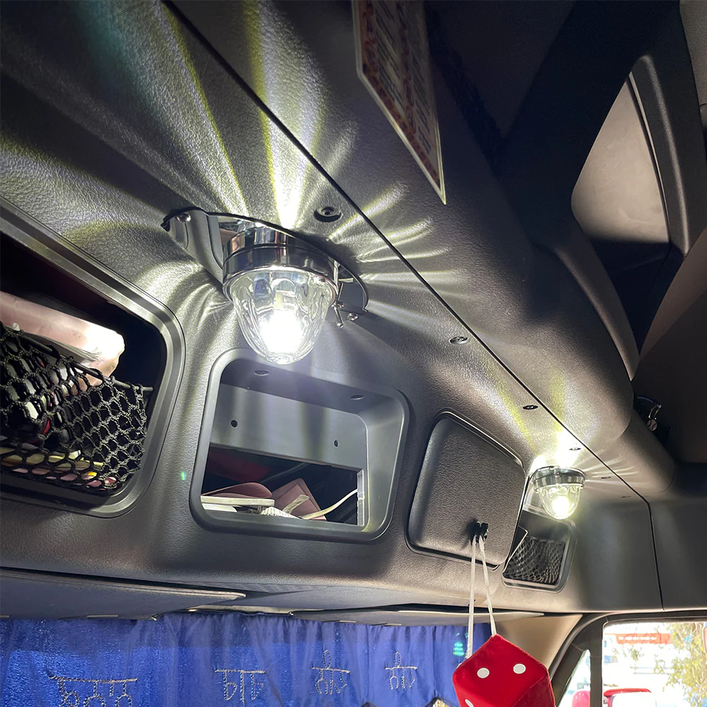 Freightliner Cascadia Above Door Light Bracket - Image 3