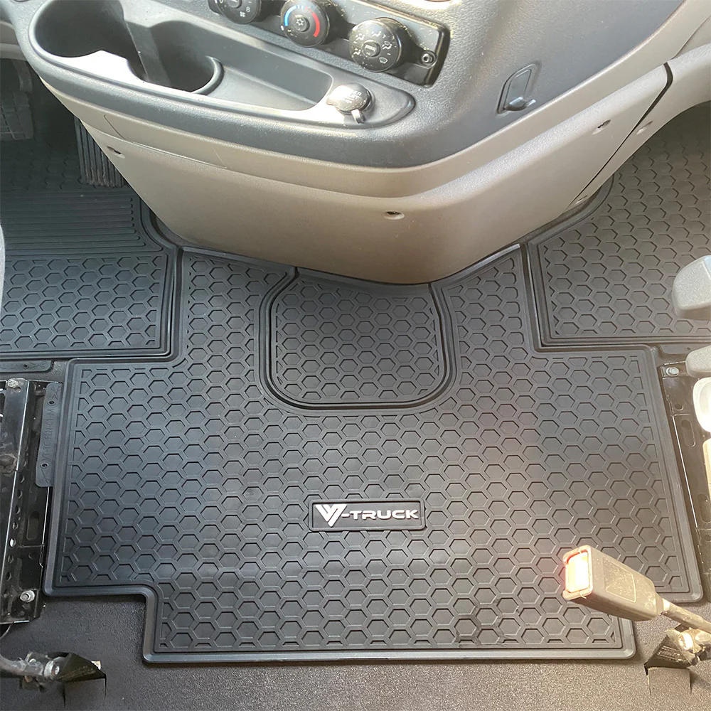 Freightliner Cascadia Floor Mats 113 and 125 - Image 2