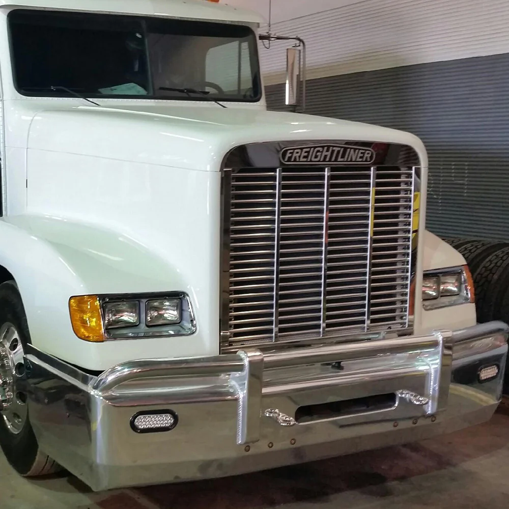 Freightliner FLD 120, Classic XL Stainless Grill - Image 3