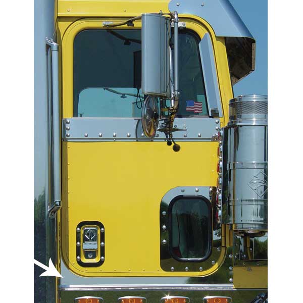 International 9300 Under Door Panel with Dimples