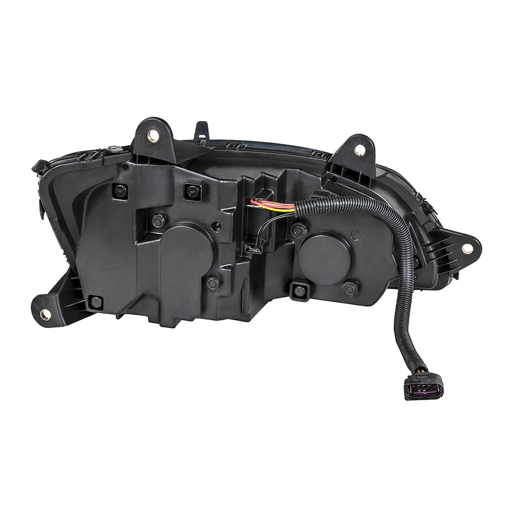 Kenworth T660 Blackout LED Headlight with LED Turn Signal - Image 5