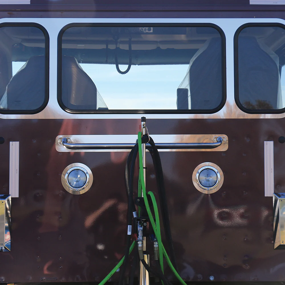 Kenworth T680, T880 Daycab Rear Center Grab Bar Trim