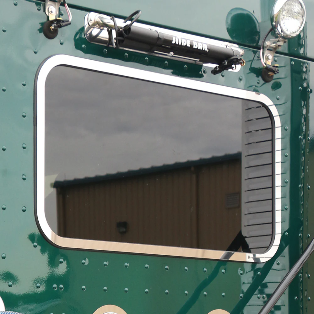 Kenworth T680 T880 Rear Sleeper Window Trim