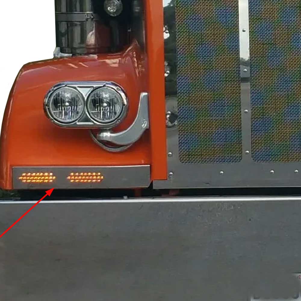 Kenworth W900 SS Blinker Bar with Two Sets of Three Lines with Lights - Image 2