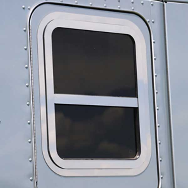 KW T680, T880 Sleeper Window Outer Frame Trim
