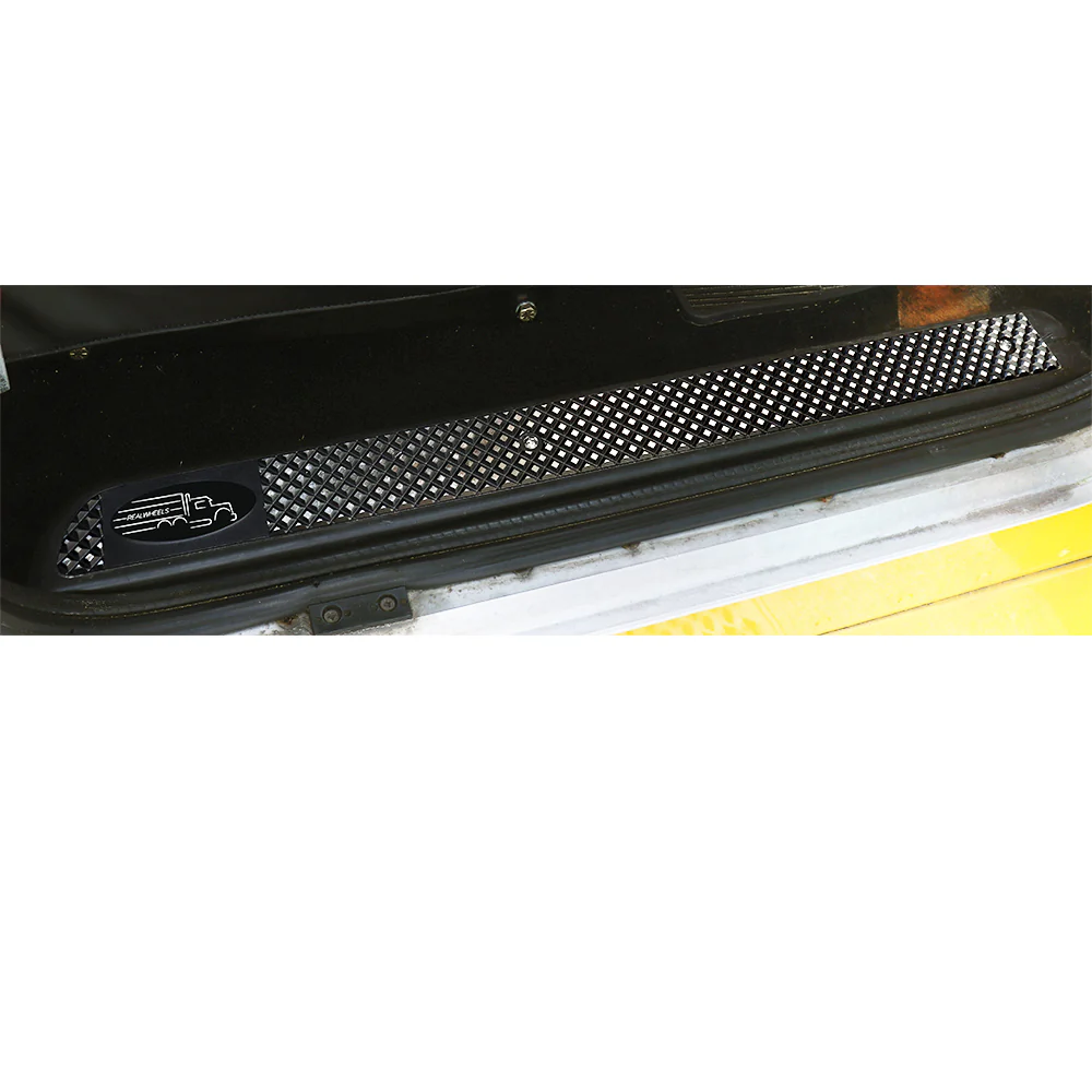 2008+ Peterbilt 389 Black Diamond Cut Door Sill - Image 2