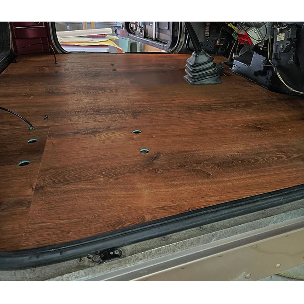 Peterbilt 379 1988 - 2004 Vinyl Plank Wood Flooring - Image 5