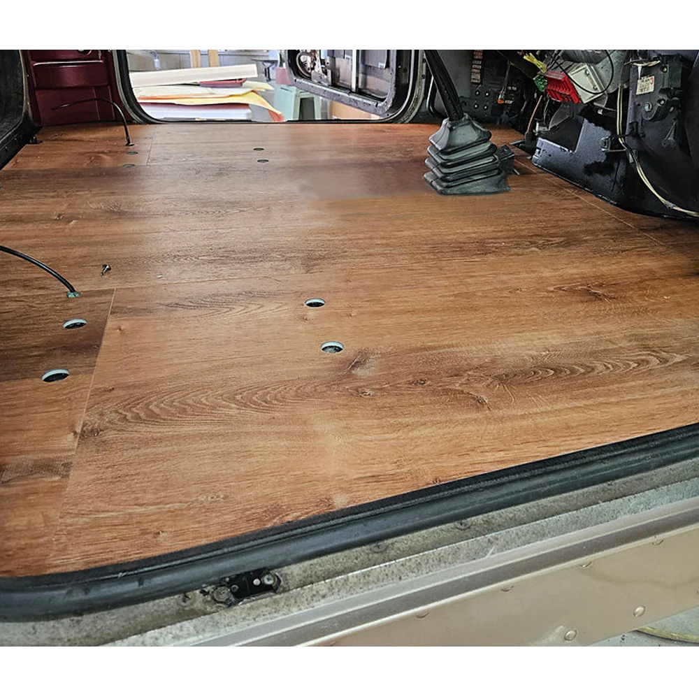 Peterbilt 379 1988 - 2004 Vinyl Plank Wood Flooring - Image 6