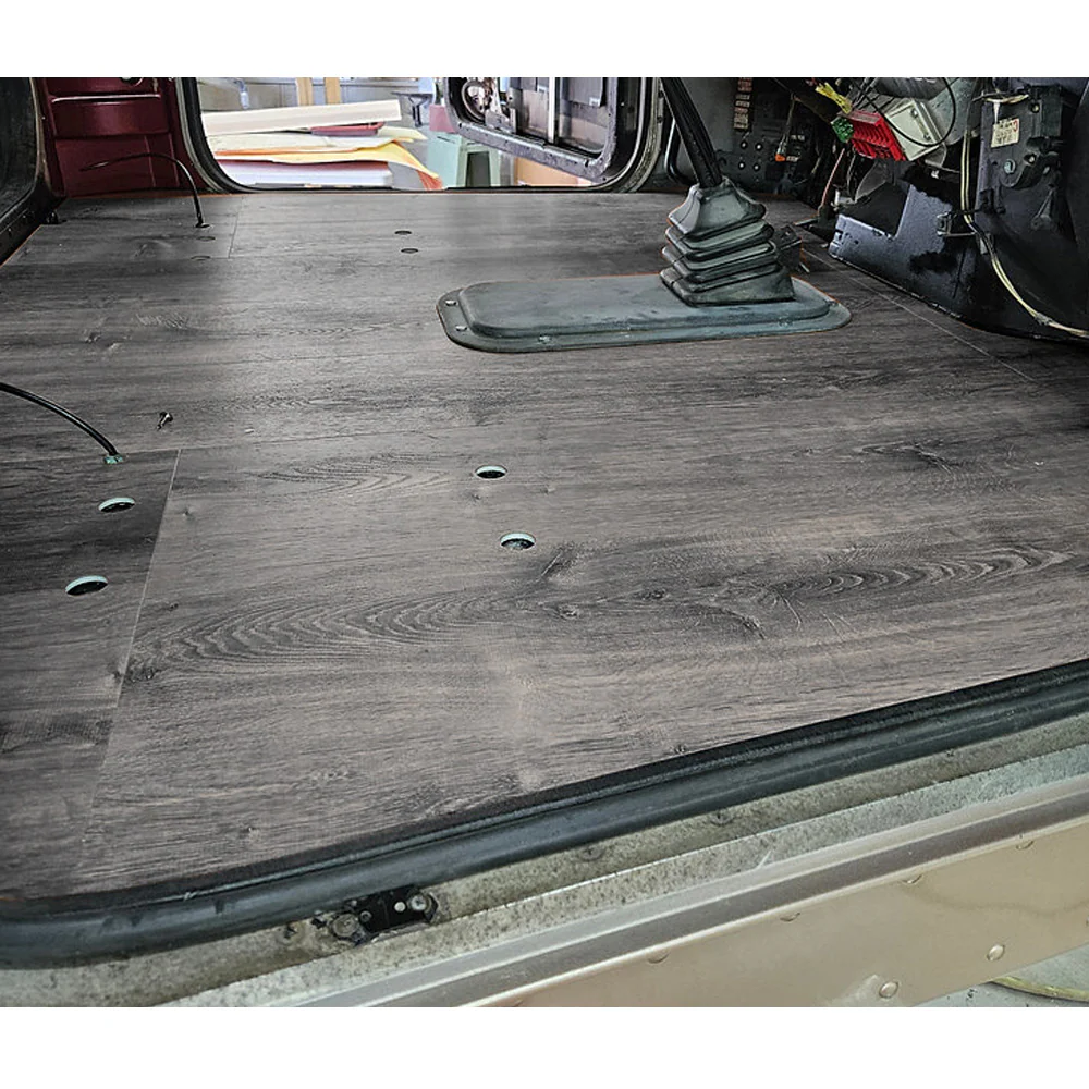 Peterbilt 379 1988 - 2004 Vinyl Plank Wood Flooring with Shifter Cutout - Image 2