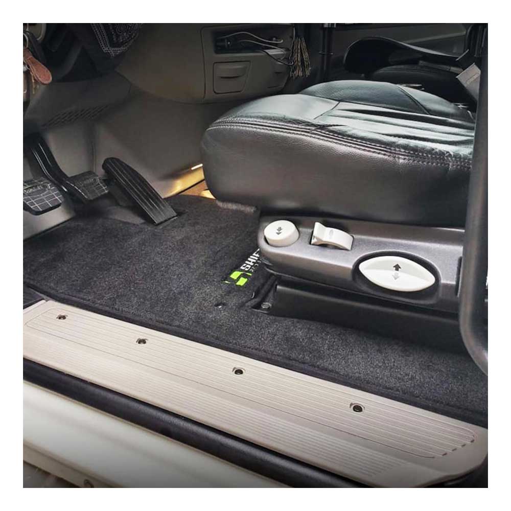 Peterbilt 379, 388, 389 Black Carpet Floor Mats - Image 2