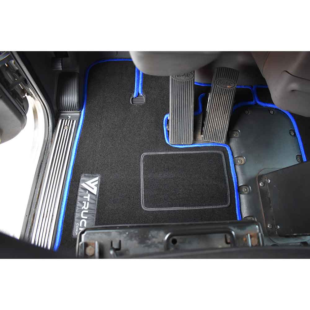 Peterbilt 386, 388, 389 Black with Blue Trim Floor Mat Set - Image 7
