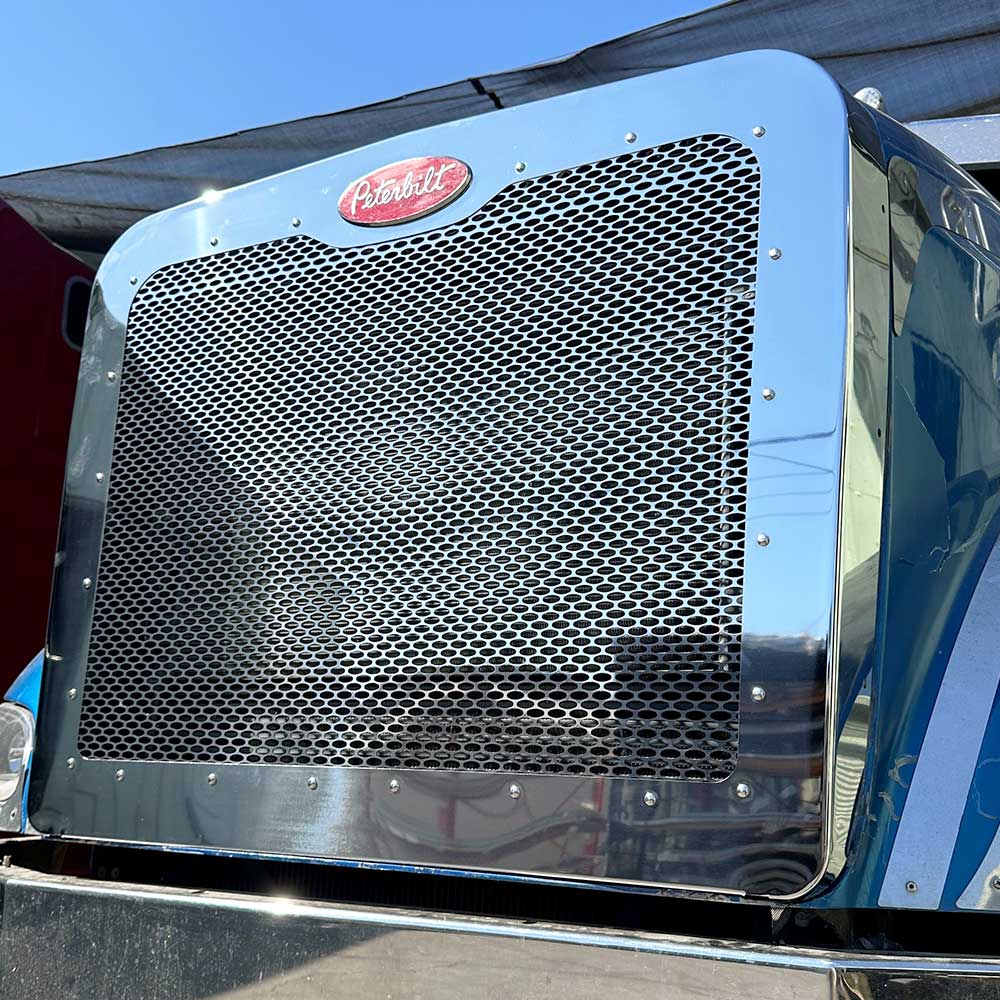 Peterbilt 386 Stainless Steel Grill Surround and Mesh Kit - Image 2