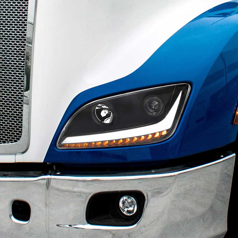 Peterbilt 579, 587 Projection with LED Position and Sequential Light - Image 4