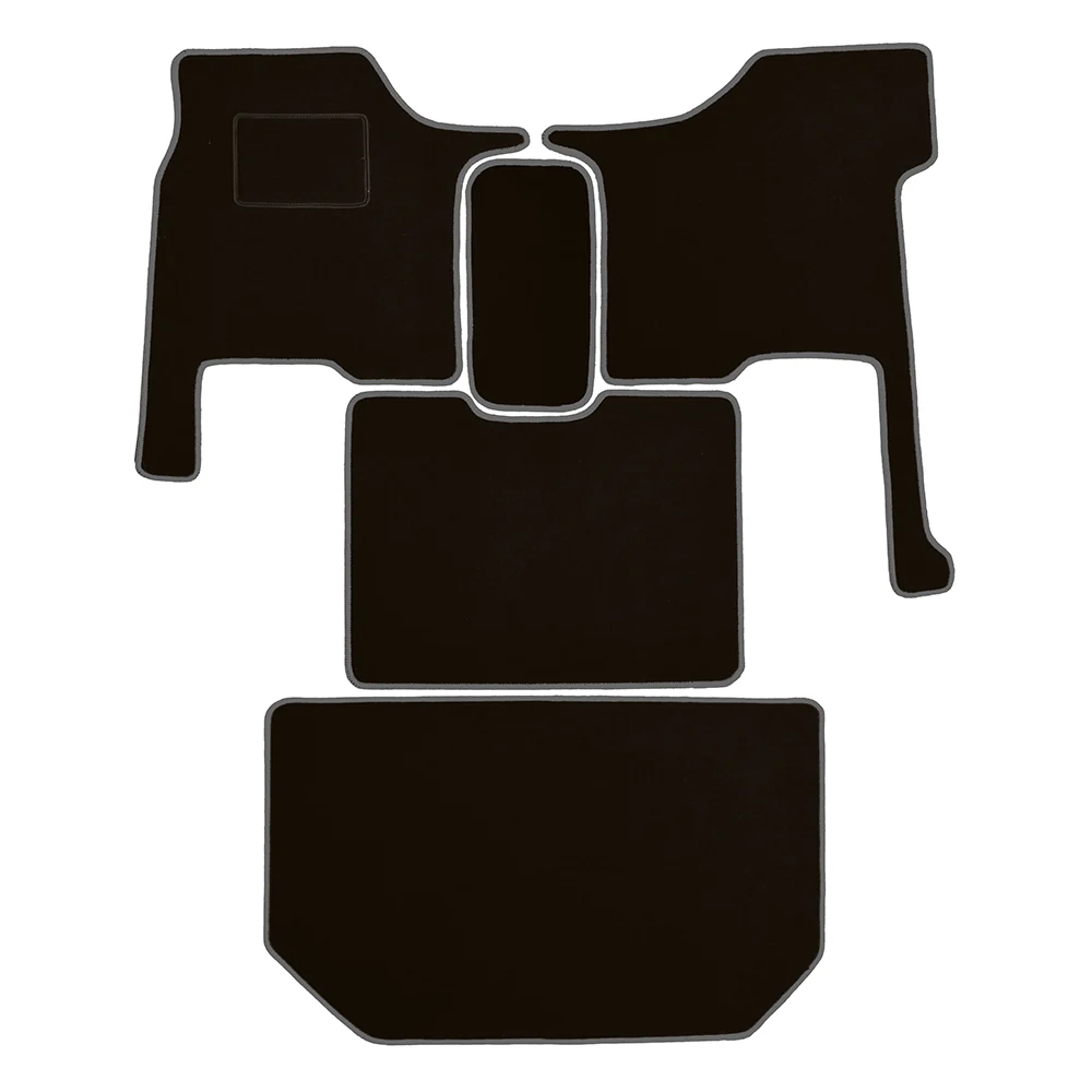 Peterbilt 579 Carpeted Floor Mat Sets
