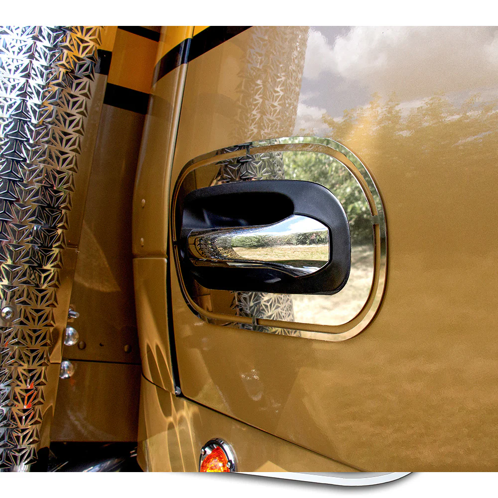 Peterbilt 589 Offset Door Handle Trim - Image 2