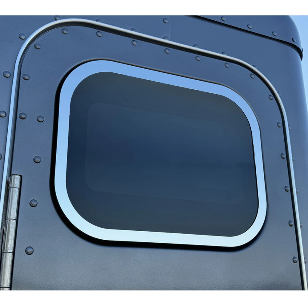 Peterbilt 589 Stainless Steel Sleeper Window Trim - Image 3