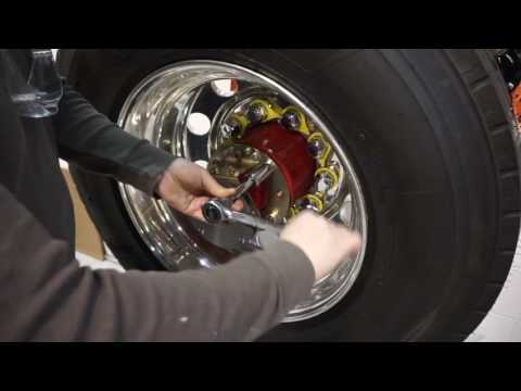 Twist & Lock Aero Wheel Covers, Polished Stainless for Dual Wheel Axles 4PK - Image 2