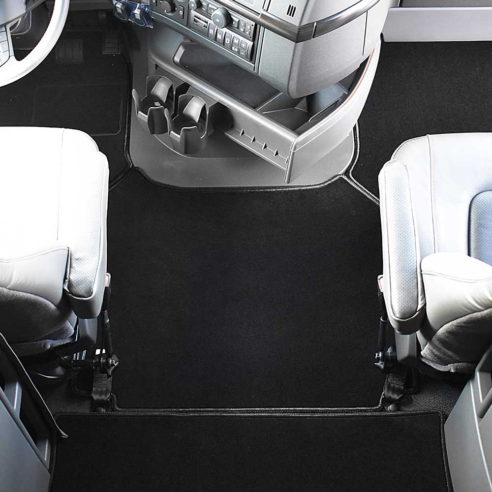 Volvo VNL 860 Black 5 Piece Carpeted Floor Mats - Image 2