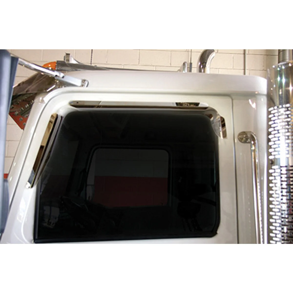 Western Star Window Deflector, Mirror on Cab