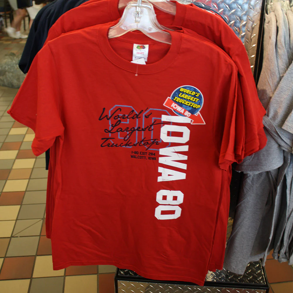 World's Largest Truckstop Red Globe T-shirt - Image 2